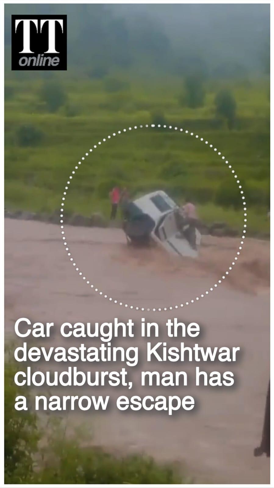 Man Narrowly Escapes After Car is Caught in Cloudburst that Killed Over 50 in Kishtwar