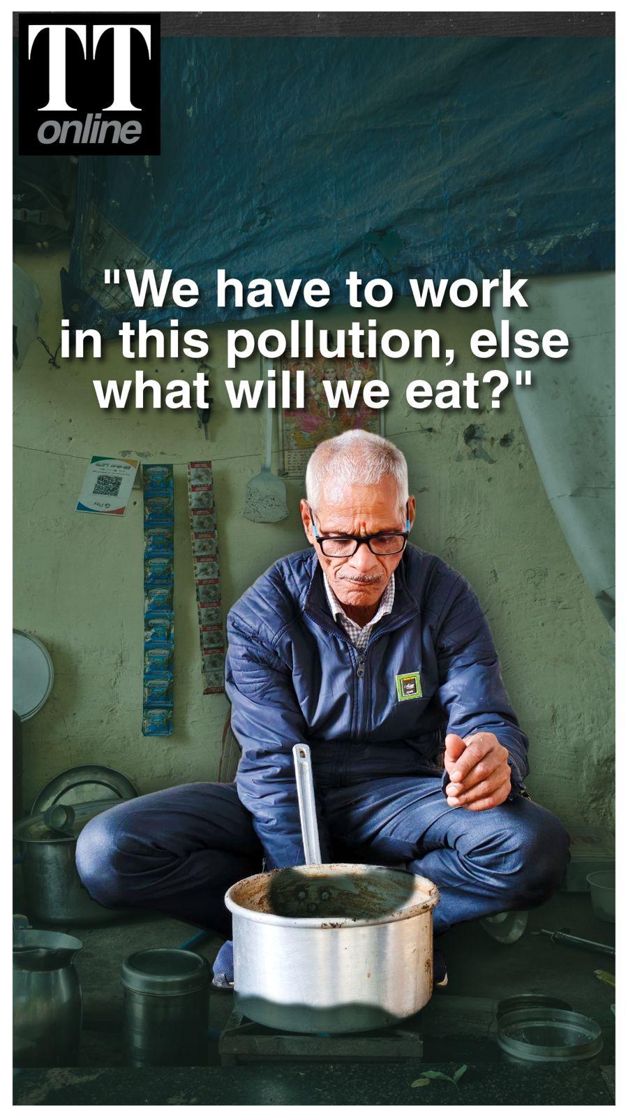 Even in ‘Severe’ AQI, Delhi’s Working Class Carry On With Their Daily Lives