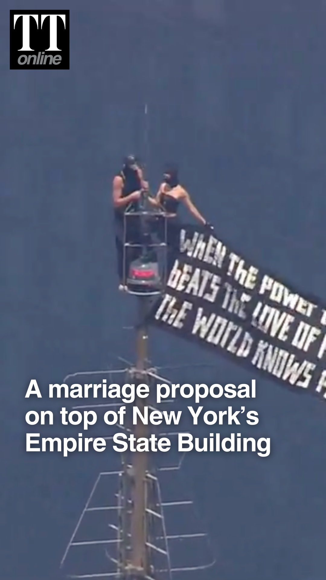 Couple Climbs Empire State Building for Marriage Proposal, Ends Up Arrested