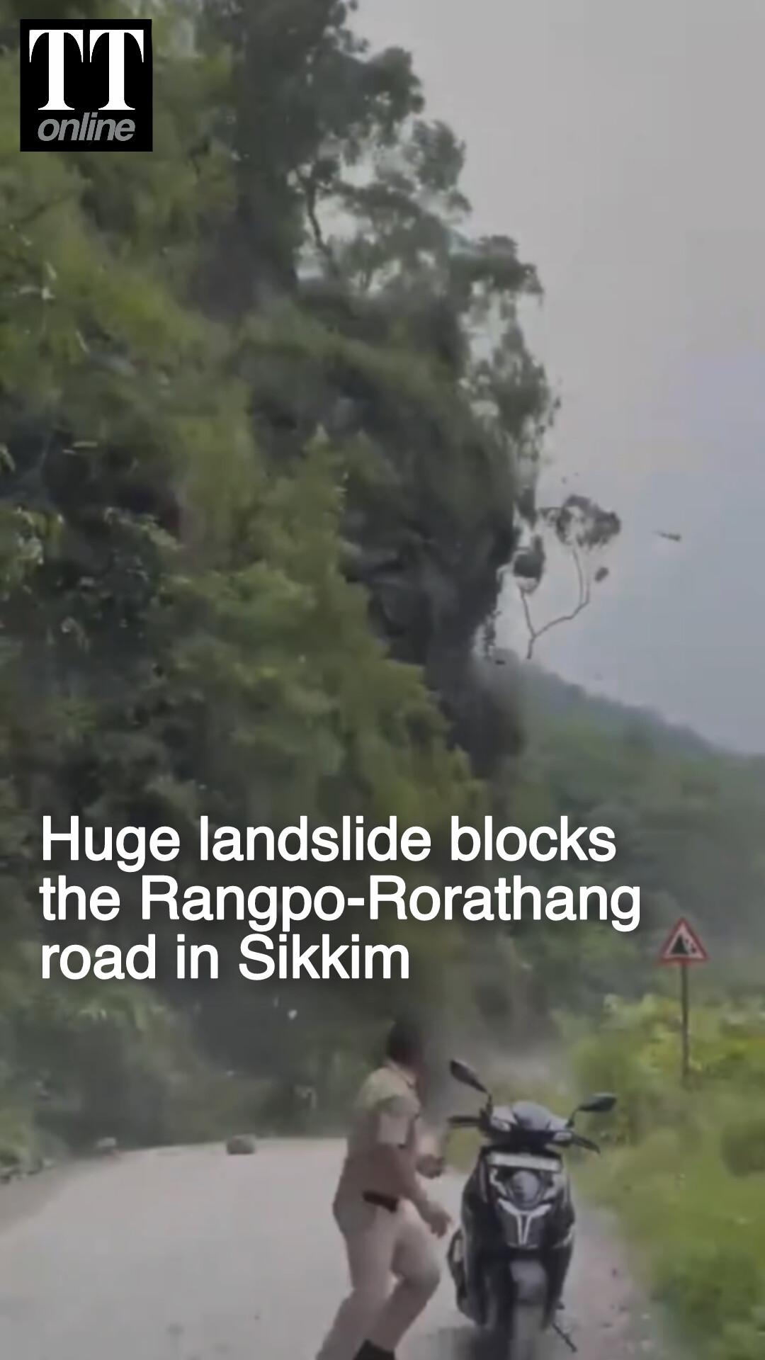 Moment a Massive Landslide Blocked the Rangpo-Rorathang Road in Sikkim