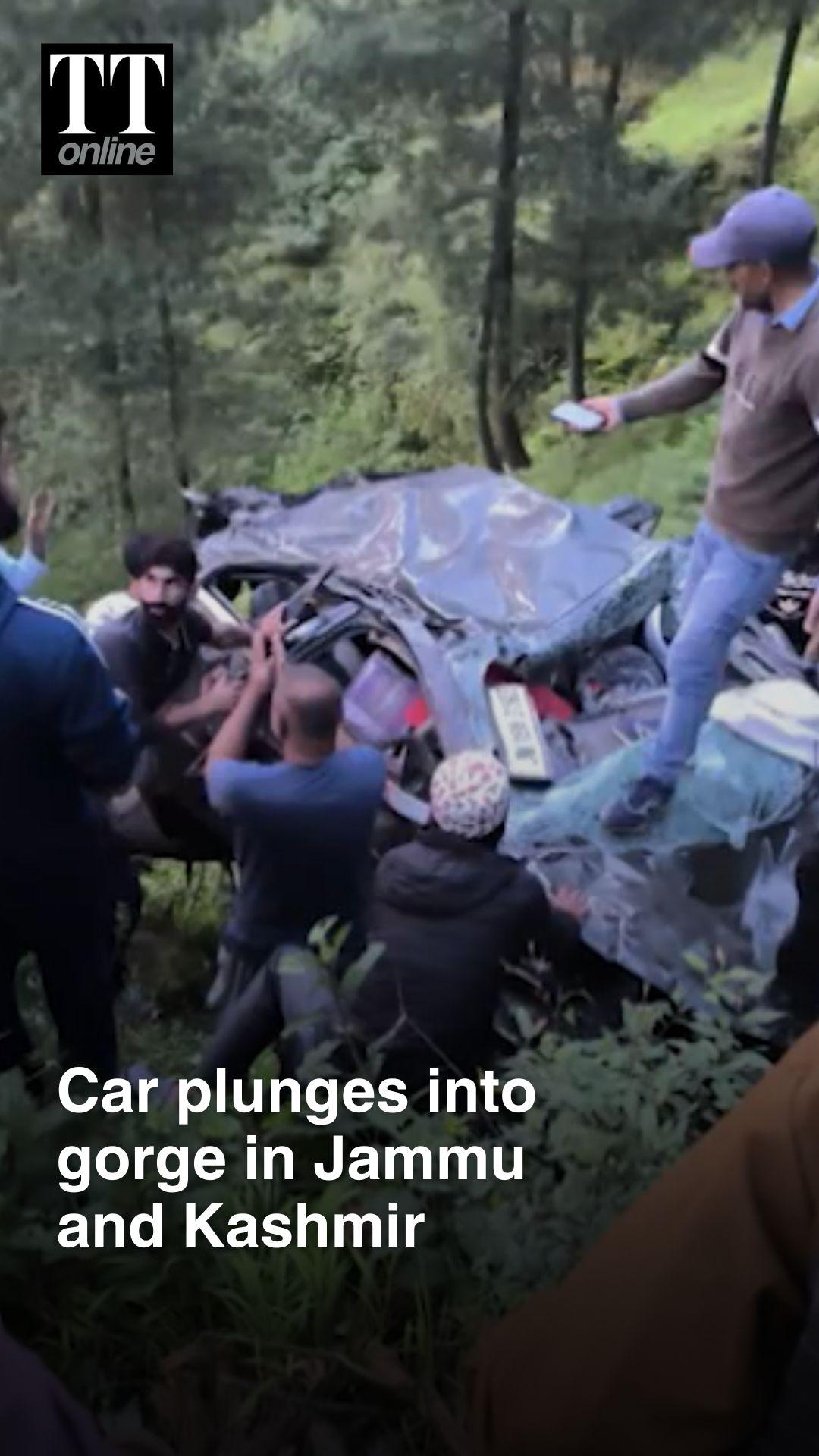 Two Persons Killed After Car Skids, Plunges into Gorge in Jammu and Kashmir’s Banihal