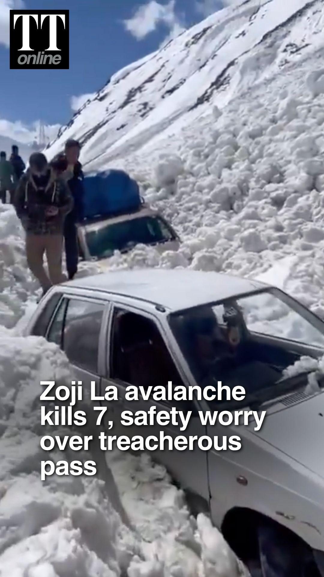 Zoji La Avalanche Kills 7, Dozens of Vehicles Buried Under Snow