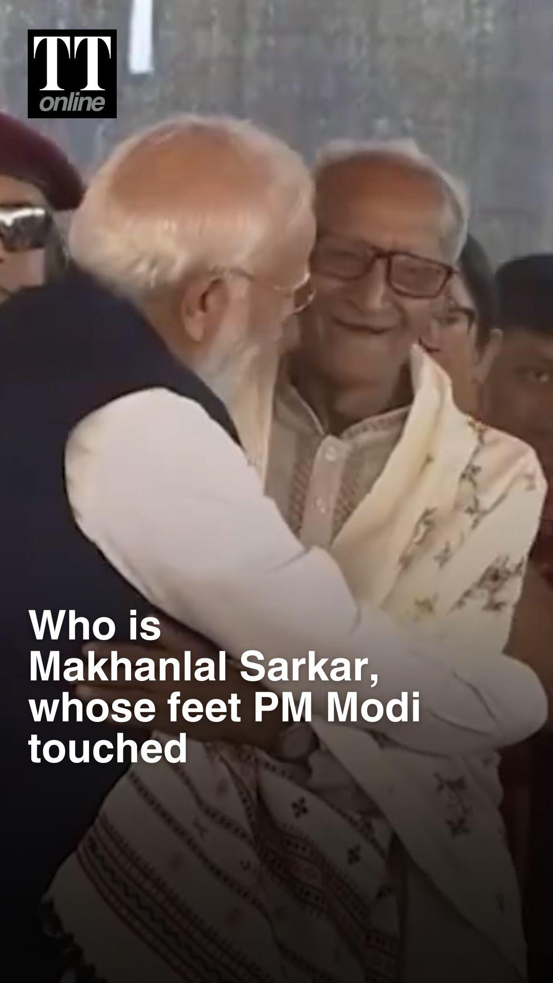 PM Modi Touches Feet of 98-Year-Old Makhanlal Sarkar at Bengal Oath Ceremony: Who is He?